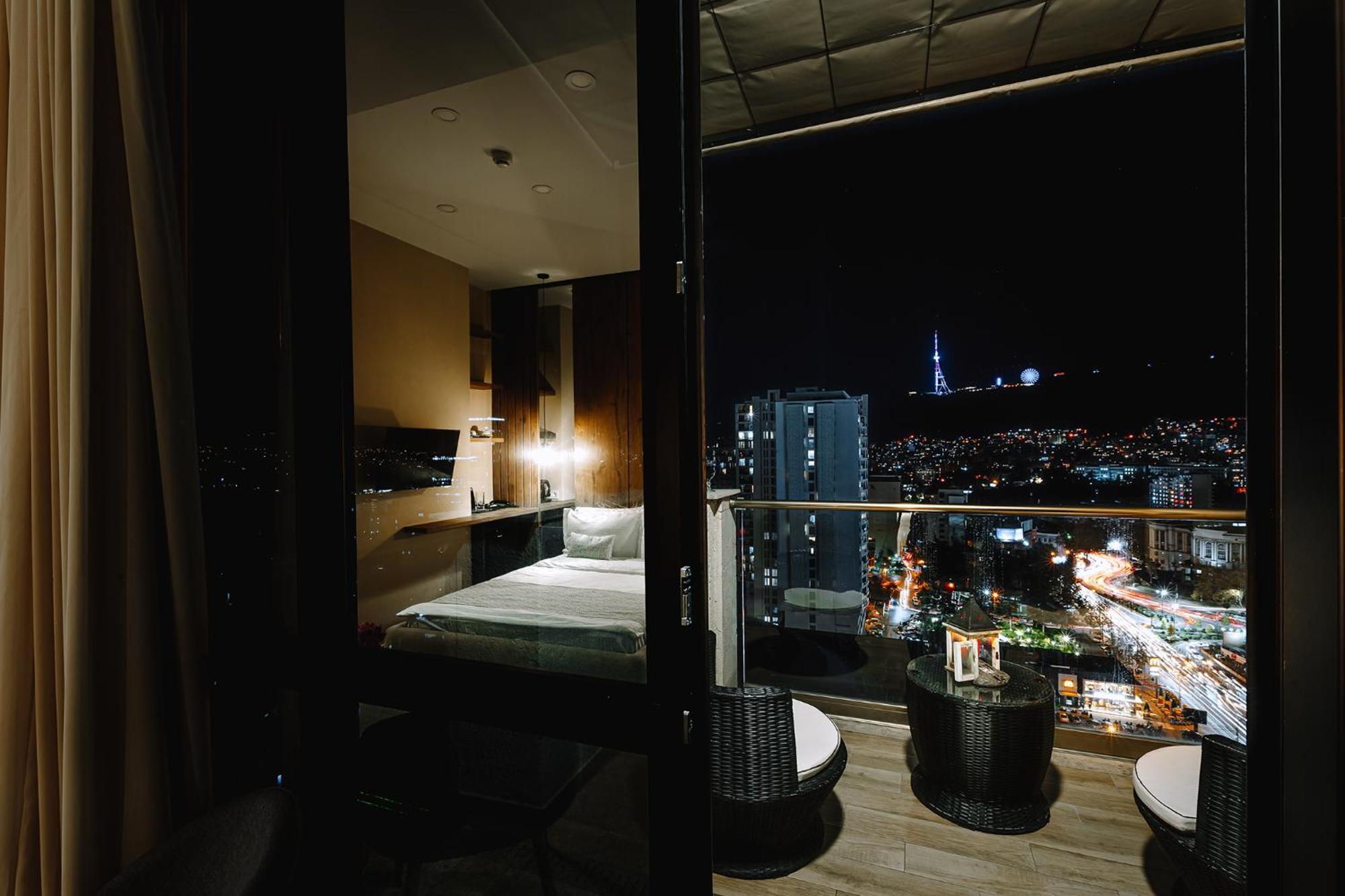 Hotel Sky Station Tbilisi ภายนอก รูปภาพ