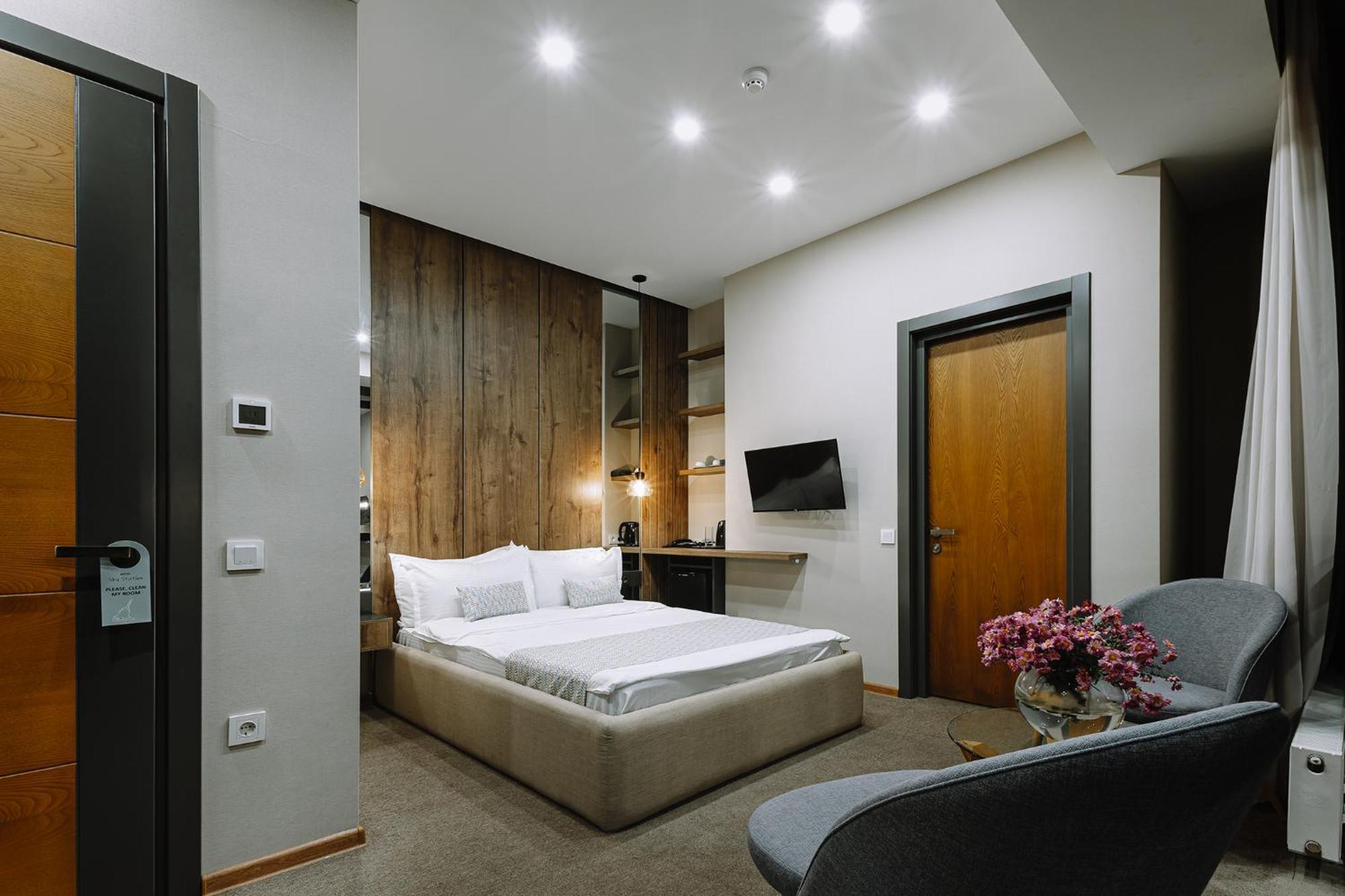 Hotel Sky Station Tbilisi ภายนอก รูปภาพ