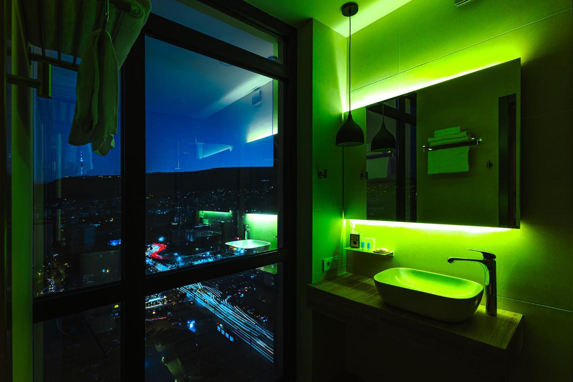 Hotel Sky Station Tbilisi ภายนอก รูปภาพ