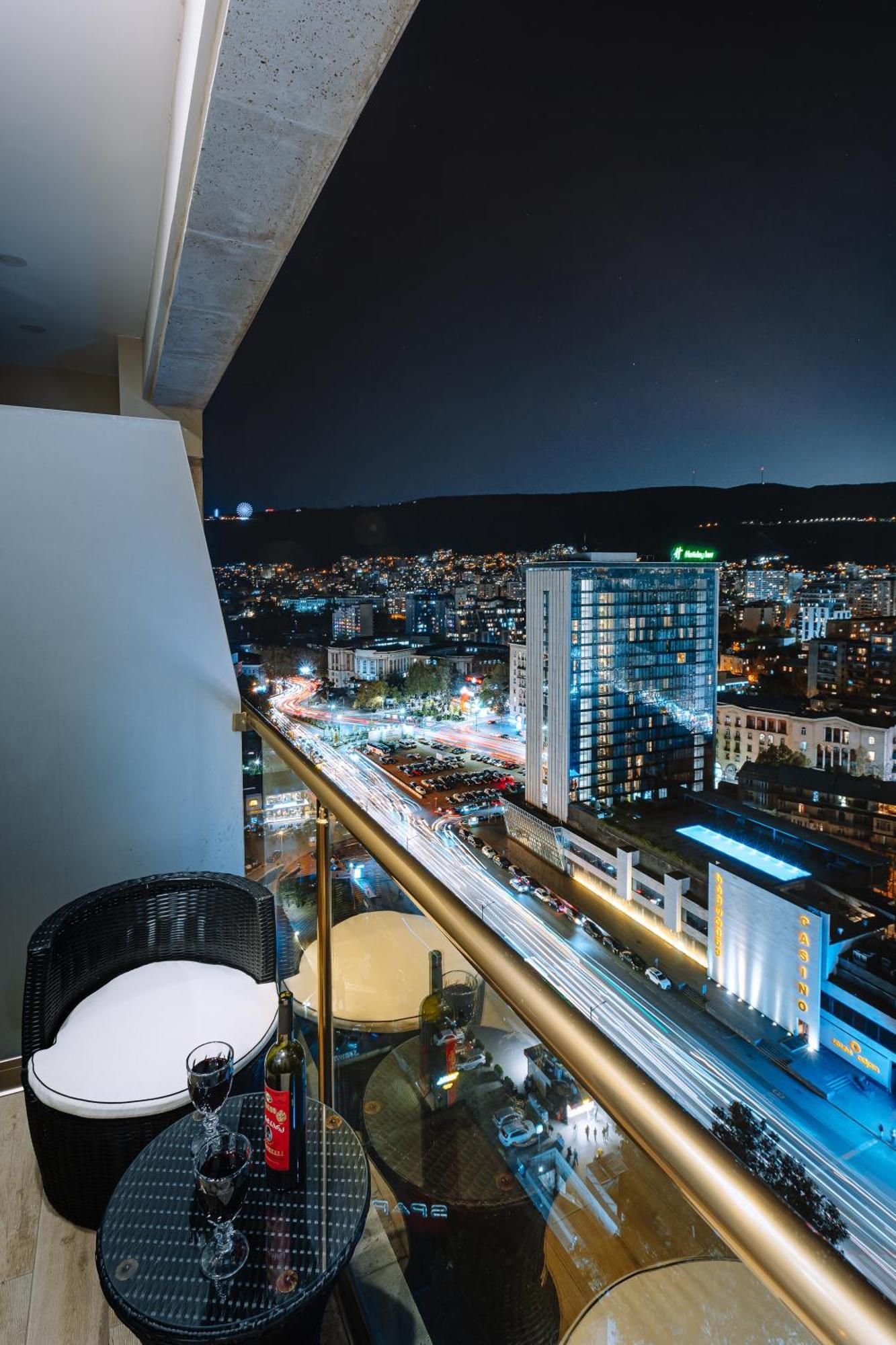 Hotel Sky Station Tbilisi ภายนอก รูปภาพ
