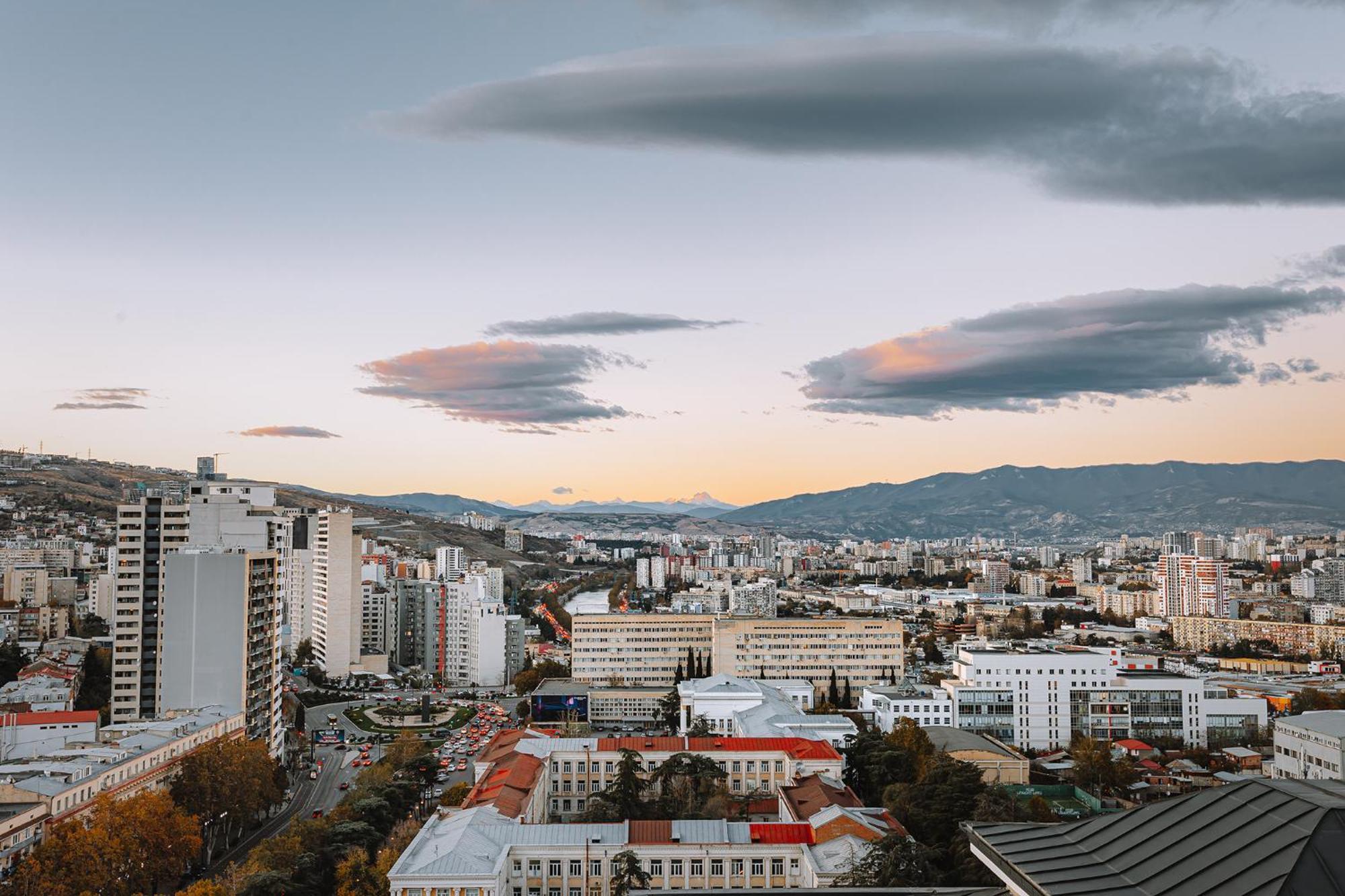 Hotel Sky Station Tbilisi ภายนอก รูปภาพ