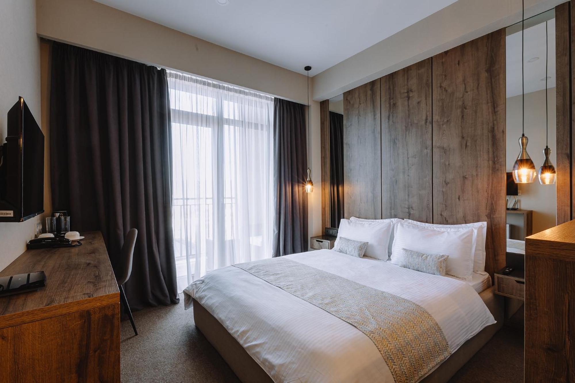 Hotel Sky Station Tbilisi ภายนอก รูปภาพ