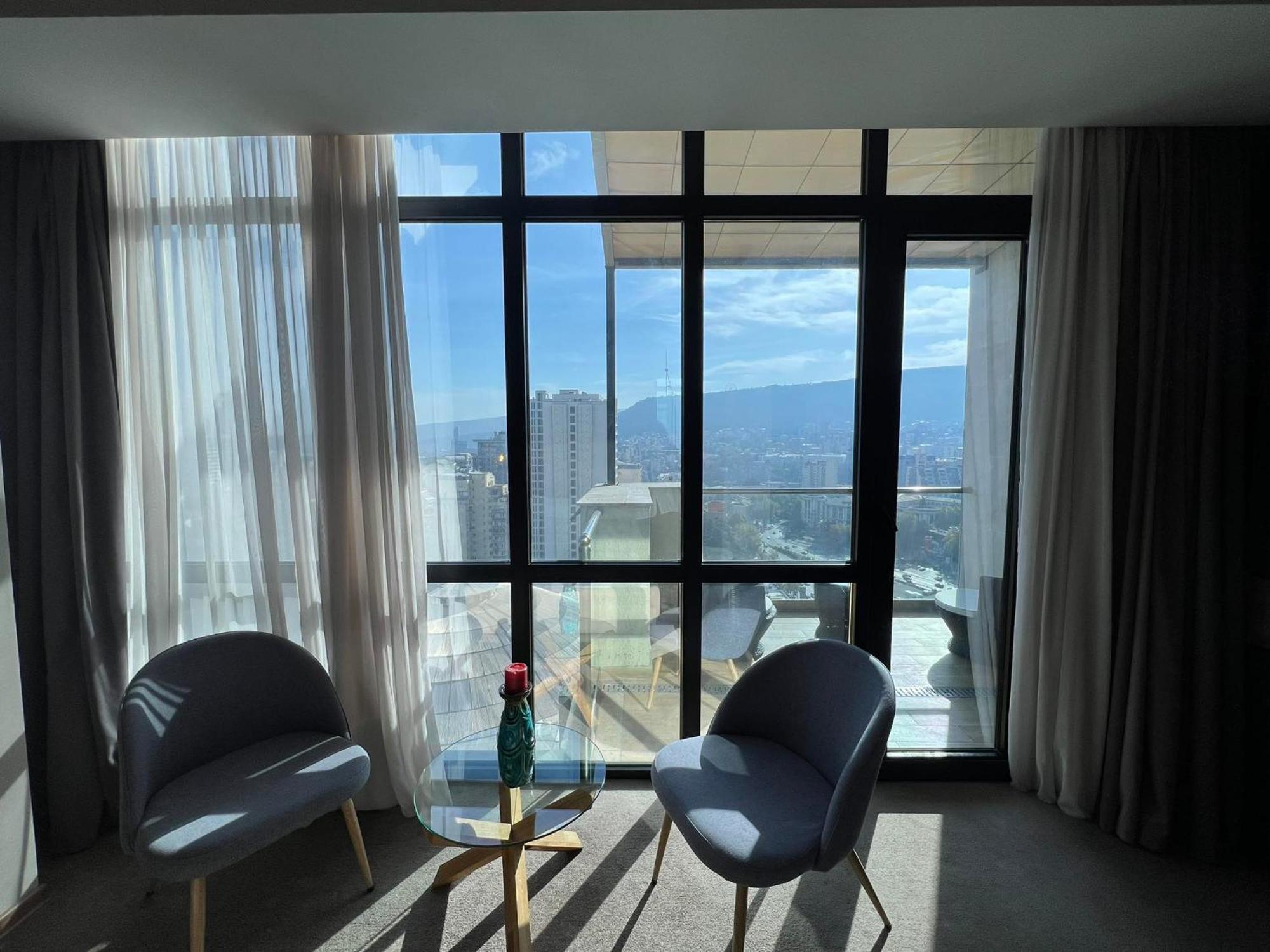 Hotel Sky Station Tbilisi ภายนอก รูปภาพ